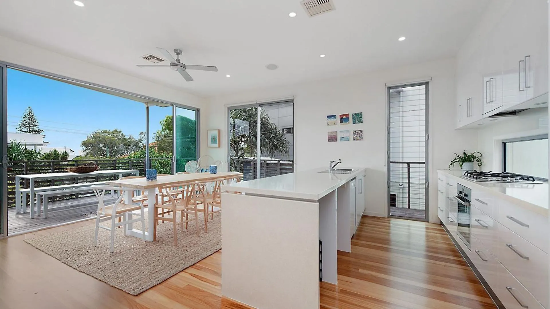 Holiday home 4 Mackay Street Dicky Beach Caloundra