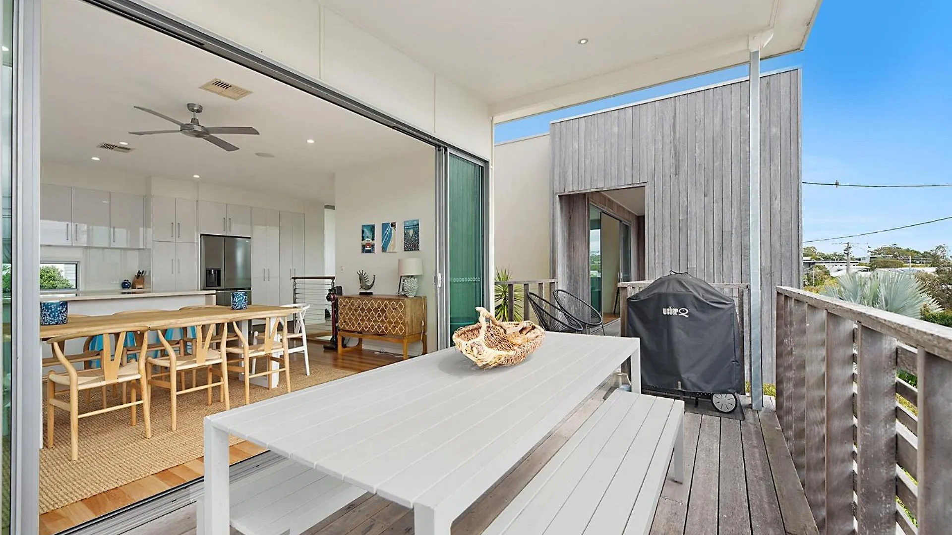 קלונדרה 4 Mackay Street Dicky Beach 0*,